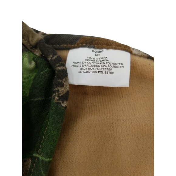 Newborn Deer Camo Bib and Slippers Set Size NB - Picture 3 of 4